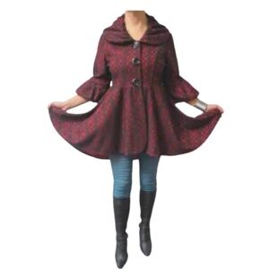 Size XL (16-18) Women's Jacket, High End, Fun Collar, Artsy Lace Look